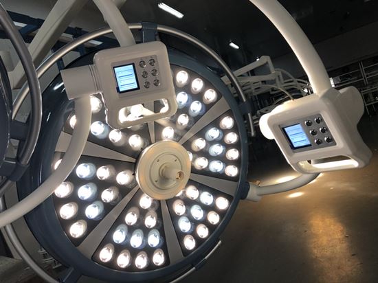 LED surgical operating lamp